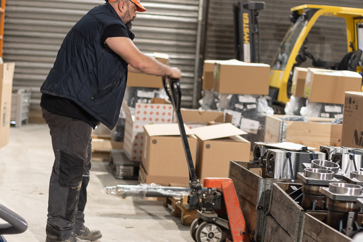 Très grands stocks de pièces détachées pour limiter au maximum l'immobilisation des machines